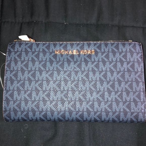 Brand new Michael Kors wallet